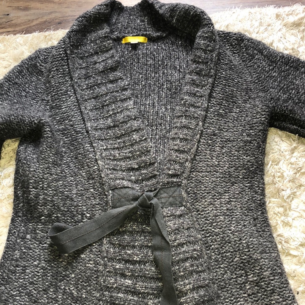 Grey wool sweater from Lole size medium